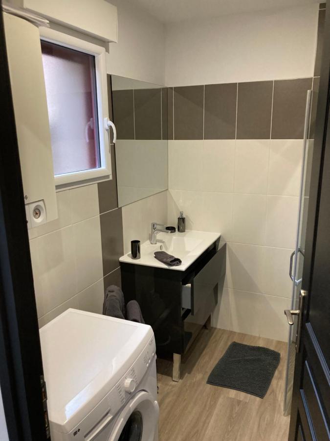 Sejour Detente A Saint-Omer - Jacuzzi Prive, Terrasse, Centre-Ville Et Parking Gratuit Eksteriør billede